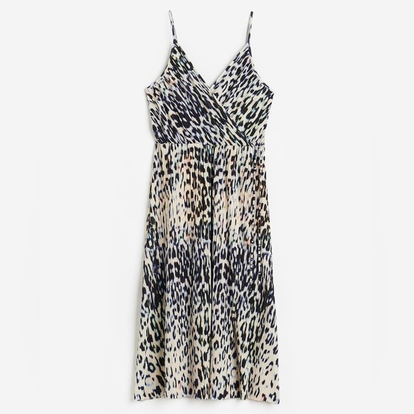 H&M Dresses & Skirts - H&M |  Cheetah 🐆 Dress PLEATED WRAPOVER DRESS